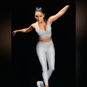 Fabletics Oasis PureLuxe Matte Silver High-Waisted 7/8 Foil Leggings - XS, NWT